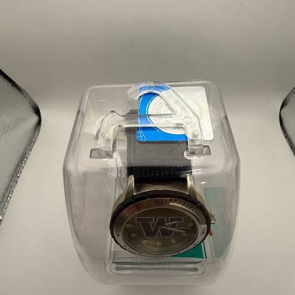 University Of Washington Huskies Watch Water Resistant Shock Resist Black Band - Picture 9 of 9